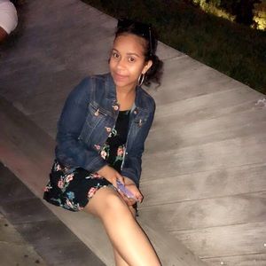 Meet your Posher, Nicole